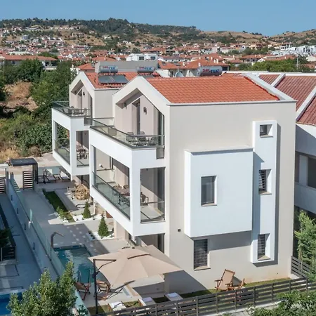 Endless Blue Luxury Nikiti (Sithonia)