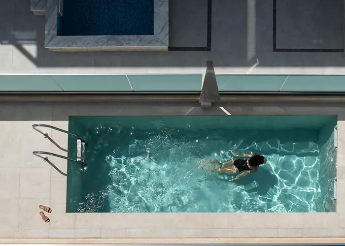 B&B Endless Blue Luxury 4*