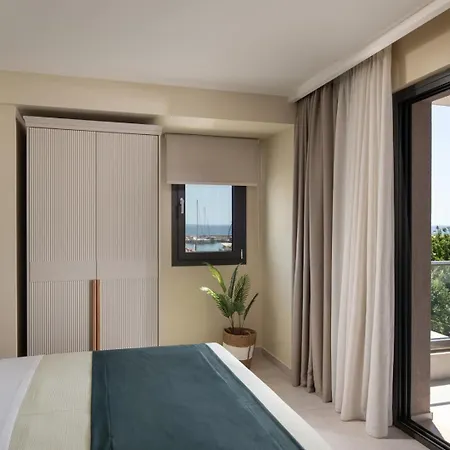 Endless Blue Luxury Nikiti (Sithonia)