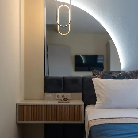 فندق مبيت وإفطار Endless Blue Luxury 4*