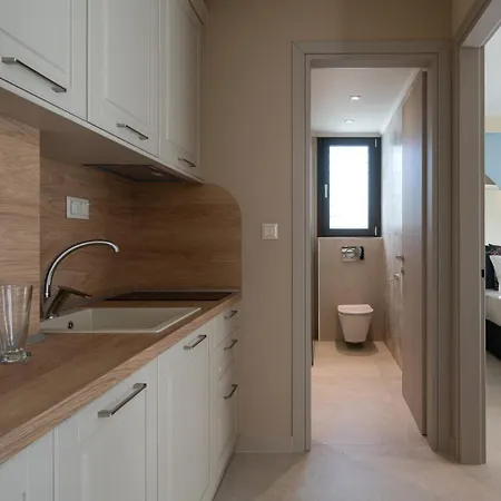 Endless Blue Luxury فندق مبيت وإفطار 4*
