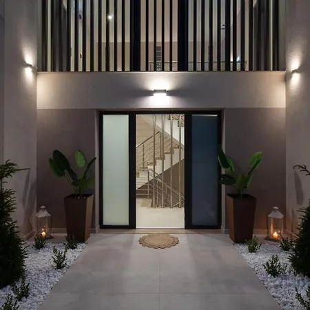 Endless Blue Luxury 4* ニキティ