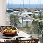 Endless Blue Luxury Bed and Breakfast 4*